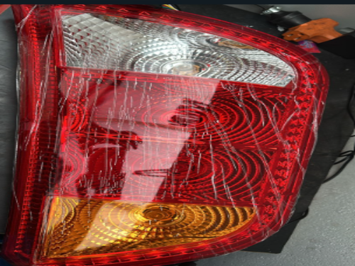 LUZ COMBINADA TRASERA (IZQUIERDA)